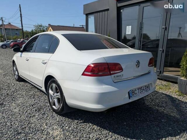 Белый Фольксваген Пассат, объемом двигателя 2 л и пробегом 225 тыс. км за 9800 $, фото 4 на Automoto.ua