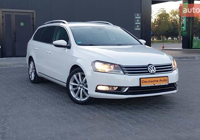 Белый Фольксваген Пассат, объемом двигателя 1.97 л и пробегом 219 тыс. км за 12555 $, фото 6 на Automoto.ua