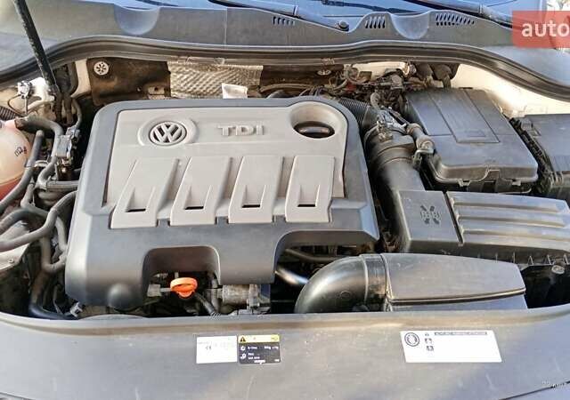 Белый Фольксваген Пассат, объемом двигателя 1.97 л и пробегом 270 тыс. км за 10400 $, фото 19 на Automoto.ua