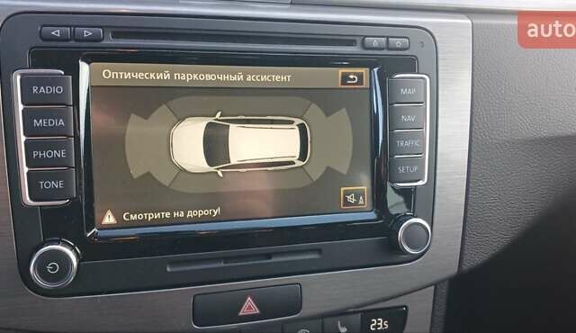 Білий Фольксваген Пассат, об'ємом двигуна 2 л та пробігом 95 тис. км за 13100 $, фото 18 на Automoto.ua