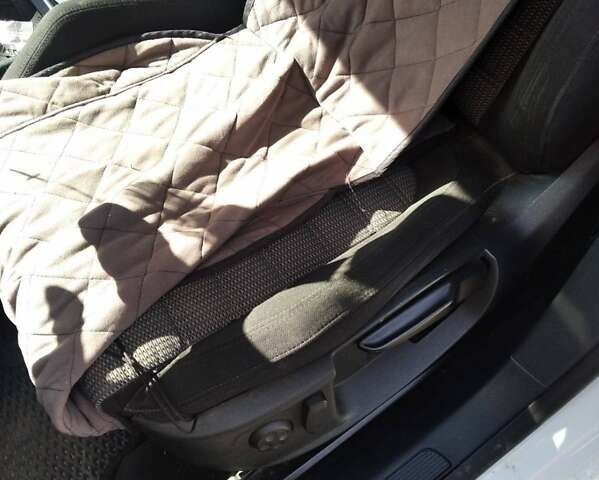 Білий Фольксваген Пассат, об'ємом двигуна 2 л та пробігом 260 тис. км за 12200 $, фото 11 на Automoto.ua