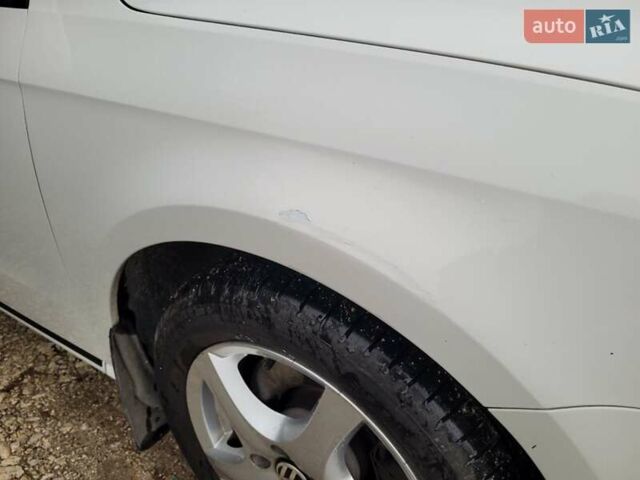 Белый Фольксваген Пассат, объемом двигателя 1.97 л и пробегом 260 тыс. км за 10400 $, фото 10 на Automoto.ua