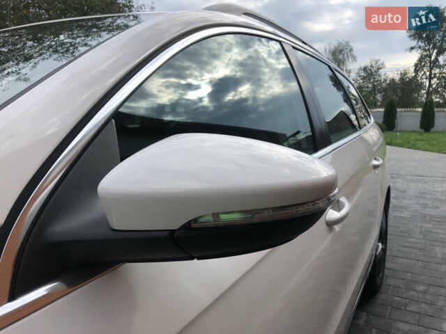 Білий Фольксваген Пассат, об'ємом двигуна 2 л та пробігом 217 тис. км за 10500 $, фото 11 на Automoto.ua