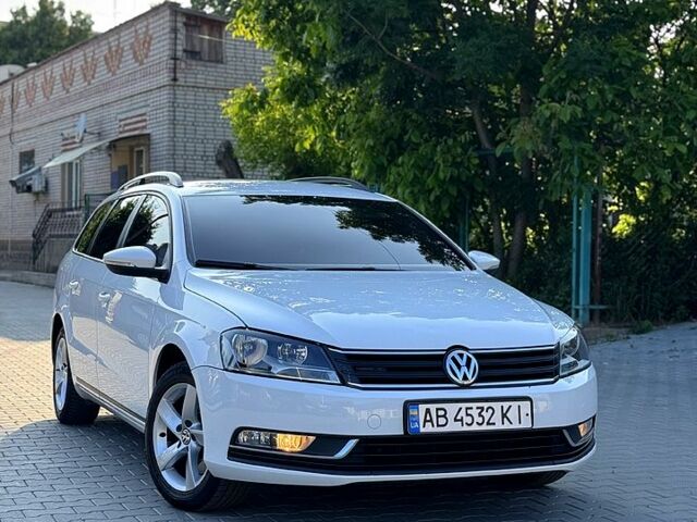 Білий Фольксваген Пассат, об'ємом двигуна 1.6 л та пробігом 240 тис. км за 10500 $, фото 1 на Automoto.ua