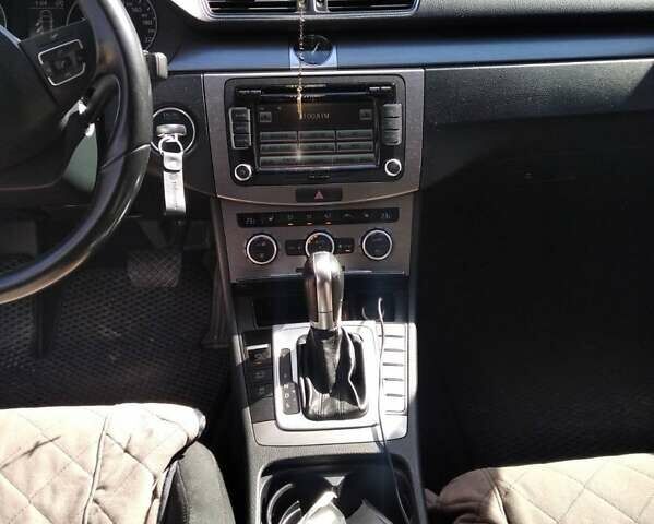 Білий Фольксваген Пассат, об'ємом двигуна 2 л та пробігом 260 тис. км за 12200 $, фото 6 на Automoto.ua