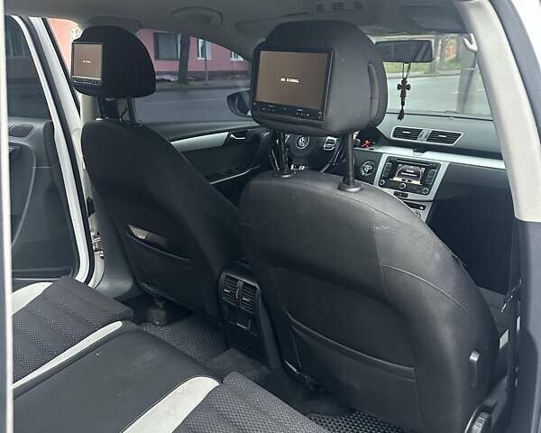 Белый Фольксваген Пассат, объемом двигателя 1.97 л и пробегом 290 тыс. км за 10500 $, фото 12 на Automoto.ua