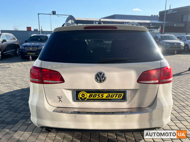 Белый Фольксваген Пассат, объемом двигателя 1.6 л и пробегом 228 тыс. км за 11200 $, фото 5 на Automoto.ua