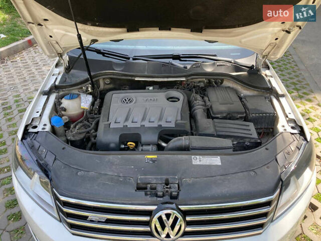 Белый Фольксваген Пассат, объемом двигателя 1.97 л и пробегом 275 тыс. км за 12300 $, фото 14 на Automoto.ua
