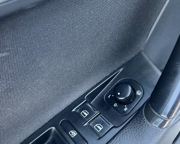 Білий Фольксваген Пассат, об'ємом двигуна 1.97 л та пробігом 338 тис. км за 9999 $, фото 31 на Automoto.ua