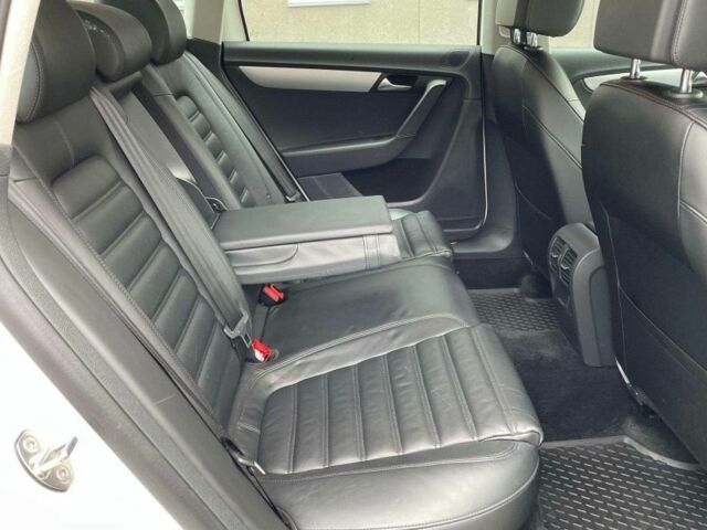 Білий Фольксваген Пассат, об'ємом двигуна 2 л та пробігом 198 тис. км за 7500 $, фото 7 на Automoto.ua