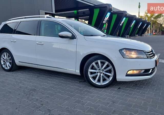 Белый Фольксваген Пассат, объемом двигателя 1.97 л и пробегом 219 тыс. км за 12555 $, фото 8 на Automoto.ua