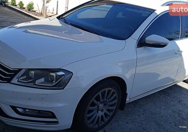 Белый Фольксваген Пассат, объемом двигателя 1.97 л и пробегом 270 тыс. км за 10400 $, фото 1 на Automoto.ua