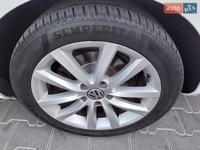 Белый Фольксваген Пассат, объемом двигателя 1.97 л и пробегом 219 тыс. км за 12555 $, фото 45 на Automoto.ua