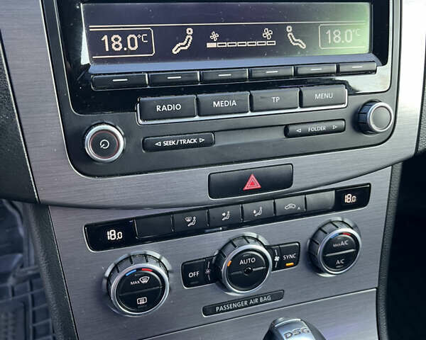 Білий Фольксваген Пассат, об'ємом двигуна 1.97 л та пробігом 338 тис. км за 9999 $, фото 45 на Automoto.ua