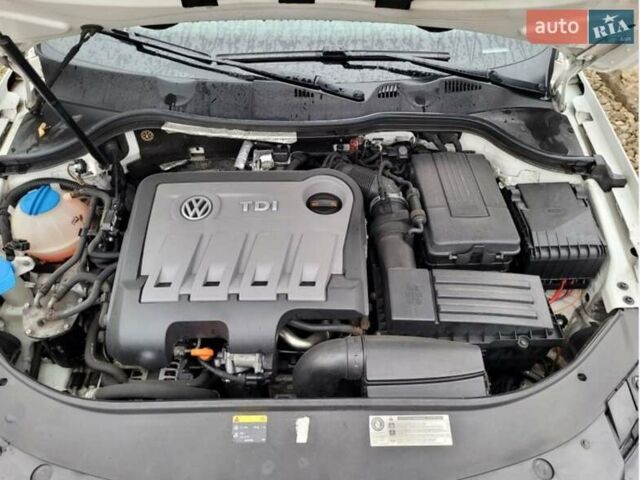 Белый Фольксваген Пассат, объемом двигателя 1.97 л и пробегом 260 тыс. км за 10400 $, фото 6 на Automoto.ua