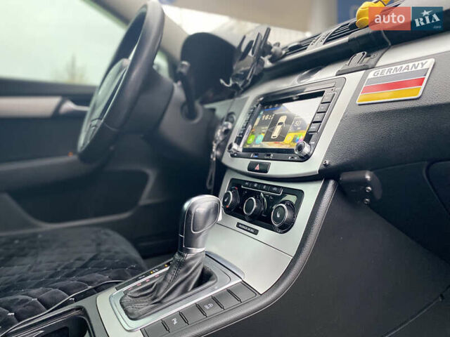 Белый Фольксваген Пассат, объемом двигателя 2 л и пробегом 298 тыс. км за 11299 $, фото 11 на Automoto.ua