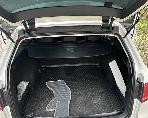 Белый Фольксваген Пассат, объемом двигателя 2 л и пробегом 301 тыс. км за 11500 $, фото 18 на Automoto.ua