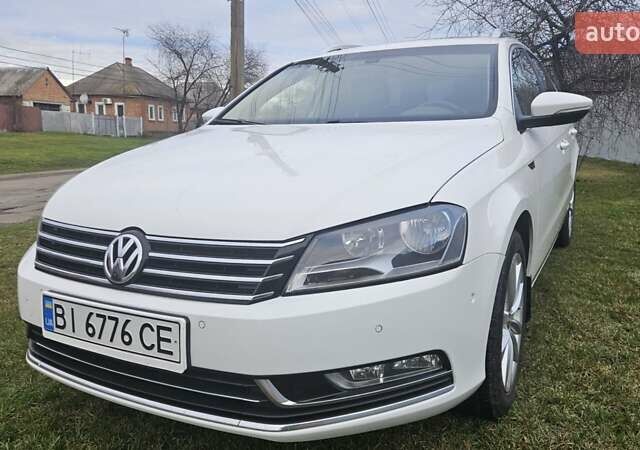 Белый Фольксваген Пассат, объемом двигателя 1.97 л и пробегом 240 тыс. км за 12300 $, фото 1 на Automoto.ua