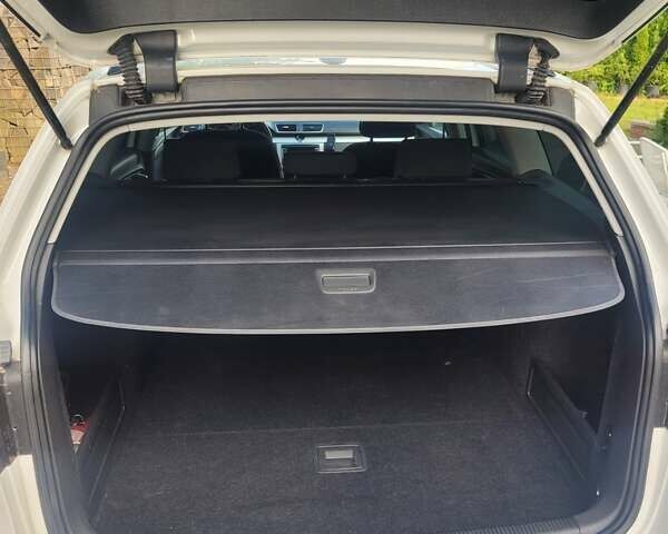 Білий Фольксваген Пассат, об'ємом двигуна 1.97 л та пробігом 270 тис. км за 11000 $, фото 11 на Automoto.ua