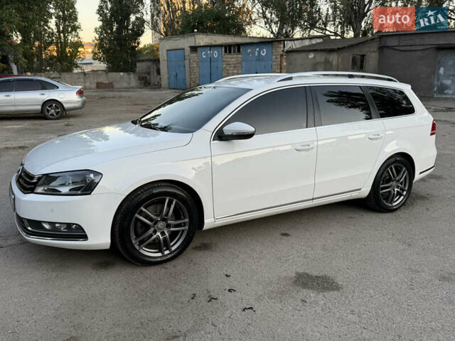 Белый Фольксваген Пассат, объемом двигателя 1.97 л и пробегом 190 тыс. км за 11000 $, фото 8 на Automoto.ua