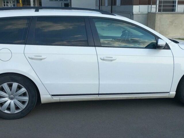 Білий Фольксваген Пассат, об'ємом двигуна 2 л та пробігом 307 тис. км за 9500 $, фото 6 на Automoto.ua