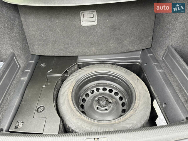 Белый Фольксваген Пассат, объемом двигателя 1.97 л и пробегом 273 тыс. км за 10250 $, фото 23 на Automoto.ua