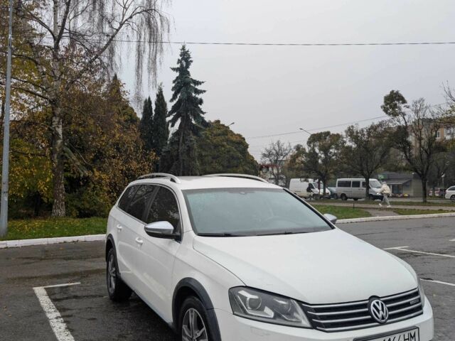 Фольксваген Пассат 2013 в Ивано-Франковске на Automoto.ua Белый Фольксваген Пассат, объемом двигателя 2 л и пробегом 280 тыс. км за 10900 $, фото 1 на Automoto.ua