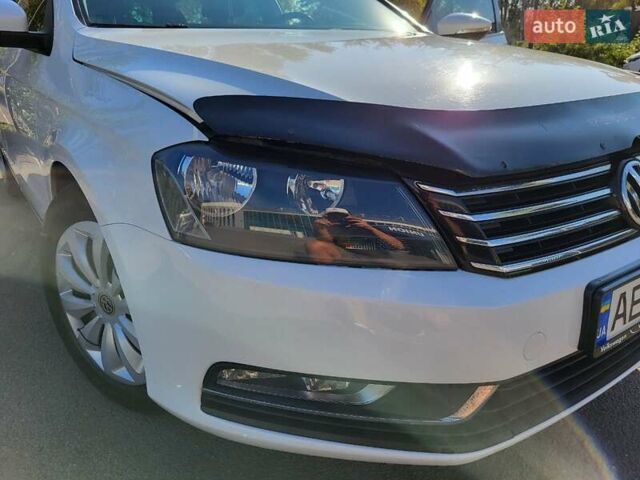 Белый Фольксваген Пассат, объемом двигателя 1.6 л и пробегом 308 тыс. км за 9500 $, фото 20 на Automoto.ua