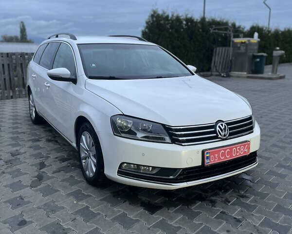 Белый Фольксваген Пассат, объемом двигателя 2 л и пробегом 238 тыс. км за 9500 $, фото 1 на Automoto.ua