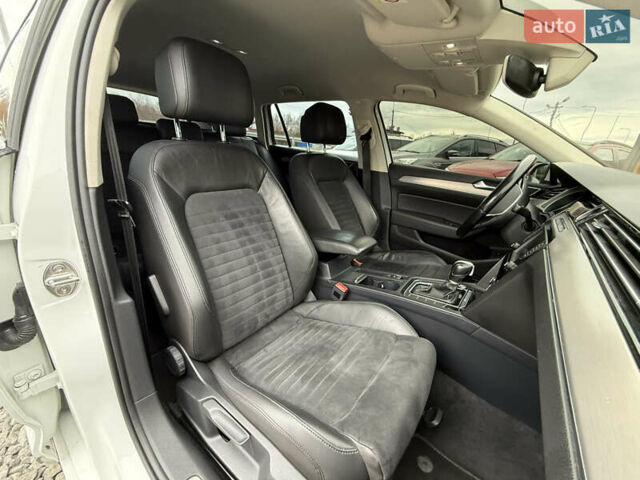 Белый Фольксваген Пассат, объемом двигателя 2 л и пробегом 252 тыс. км за 13999 $, фото 24 на Automoto.ua