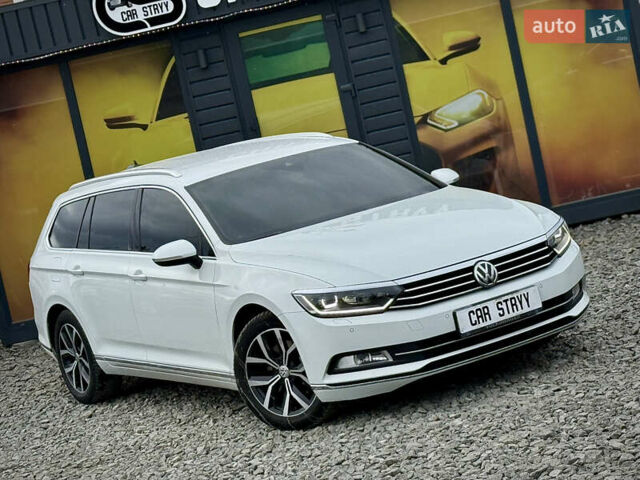 Белый Фольксваген Пассат, объемом двигателя 2 л и пробегом 252 тыс. км за 13999 $, фото 5 на Automoto.ua