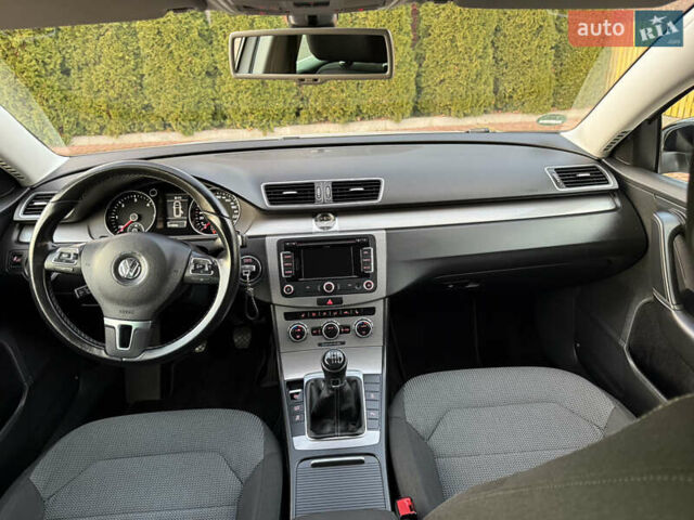 Белый Фольксваген Пассат, объемом двигателя 1.6 л и пробегом 227 тыс. км за 11999 $, фото 58 на Automoto.ua