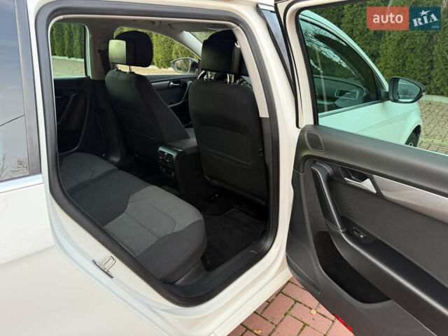 Белый Фольксваген Пассат, объемом двигателя 1.6 л и пробегом 227 тыс. км за 11999 $, фото 51 на Automoto.ua