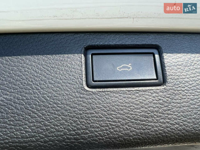 Белый Фольксваген Пассат, объемом двигателя 1.6 л и пробегом 256 тыс. км за 10300 $, фото 22 на Automoto.ua