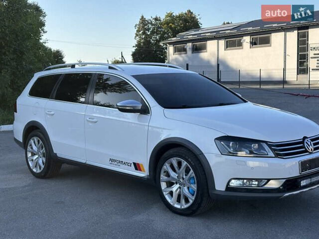 Белый Фольксваген Пассат, объемом двигателя 2 л и пробегом 220 тыс. км за 13700 $, фото 29 на Automoto.ua