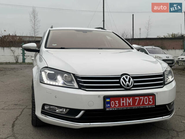 Білий Фольксваген Пассат, об'ємом двигуна 2 л та пробігом 276 тис. км за 12300 $, фото 6 на Automoto.ua
