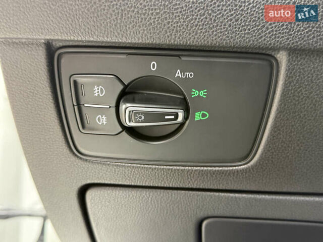 Белый Фольксваген Пассат, объемом двигателя 2 л и пробегом 252 тыс. км за 13999 $, фото 45 на Automoto.ua