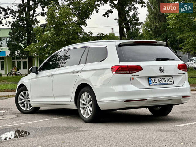 Белый Фольксваген Пассат, объемом двигателя 1.97 л и пробегом 293 тыс. км за 12700 $, фото 7 на Automoto.ua