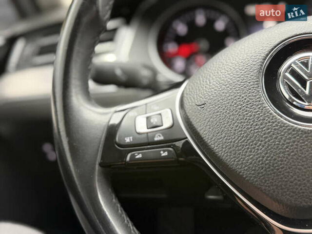 Белый Фольксваген Пассат, объемом двигателя 2 л и пробегом 252 тыс. км за 13999 $, фото 48 на Automoto.ua