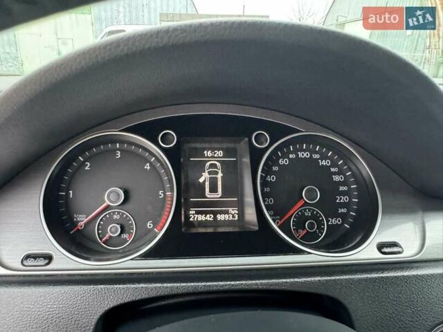 Білий Фольксваген Пассат, об'ємом двигуна 2 л та пробігом 276 тис. км за 12300 $, фото 41 на Automoto.ua