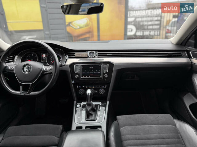 Белый Фольксваген Пассат, объемом двигателя 2 л и пробегом 252 тыс. км за 13999 $, фото 32 на Automoto.ua