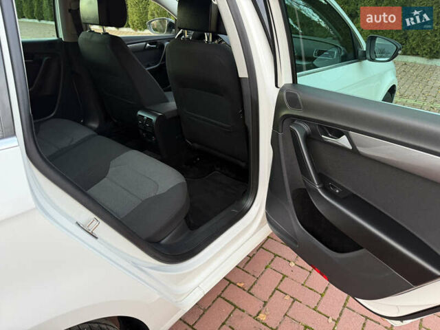 Белый Фольксваген Пассат, объемом двигателя 1.6 л и пробегом 227 тыс. км за 11999 $, фото 46 на Automoto.ua