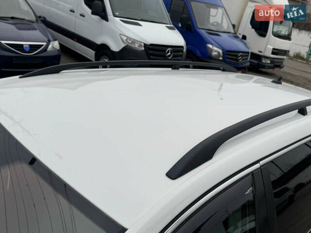 Білий Фольксваген Пассат, об'ємом двигуна 2 л та пробігом 276 тис. км за 12300 $, фото 26 на Automoto.ua