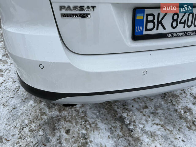 Белый Фольксваген Пассат, объемом двигателя 2 л и пробегом 316 тыс. км за 12900 $, фото 27 на Automoto.ua