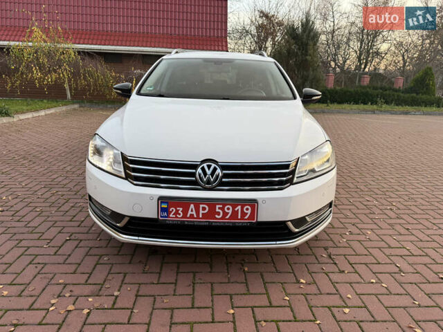 Белый Фольксваген Пассат, объемом двигателя 1.6 л и пробегом 227 тыс. км за 11999 $, фото 2 на Automoto.ua
