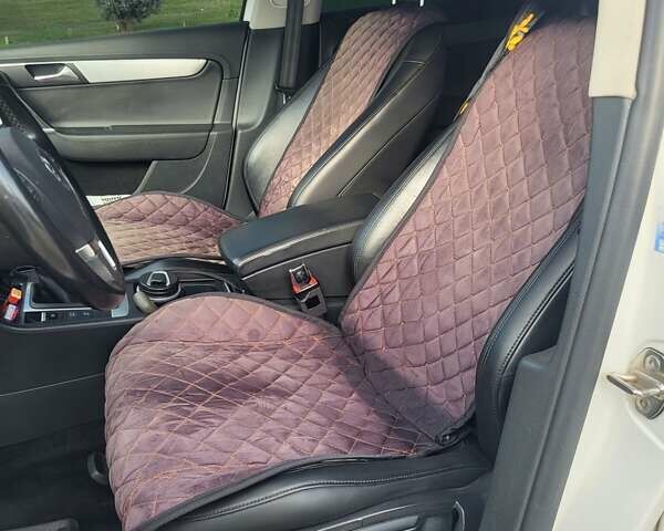 Білий Фольксваген Пассат, об'ємом двигуна 1.6 л та пробігом 284 тис. км за 11000 $, фото 10 на Automoto.ua