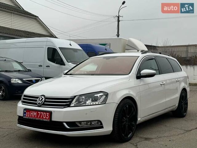 Білий Фольксваген Пассат, об'ємом двигуна 2 л та пробігом 276 тис. км за 12300 $, фото 1 на Automoto.ua