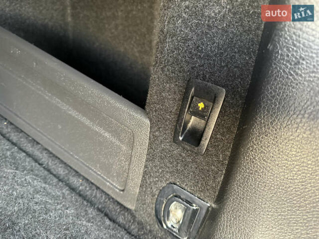 Белый Фольксваген Пассат, объемом двигателя 1.6 л и пробегом 227 тыс. км за 11999 $, фото 49 на Automoto.ua