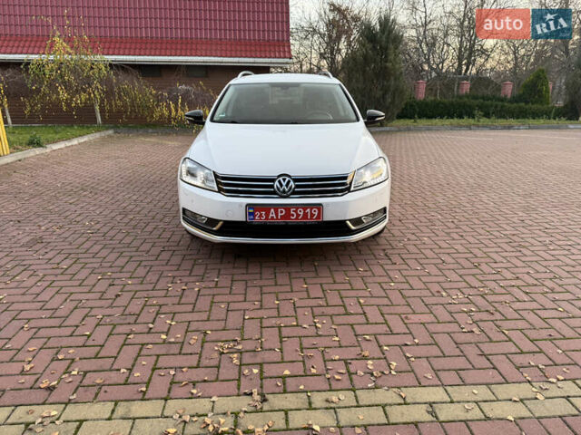 Белый Фольксваген Пассат, объемом двигателя 1.6 л и пробегом 227 тыс. км за 11999 $, фото 6 на Automoto.ua
