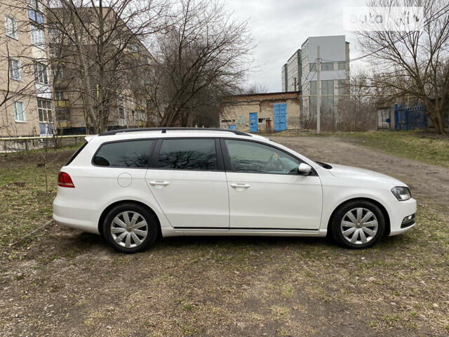 Білий Фольксваген Пассат, об'ємом двигуна 1.6 л та пробігом 240 тис. км за 10000 $, фото 2 на Automoto.ua